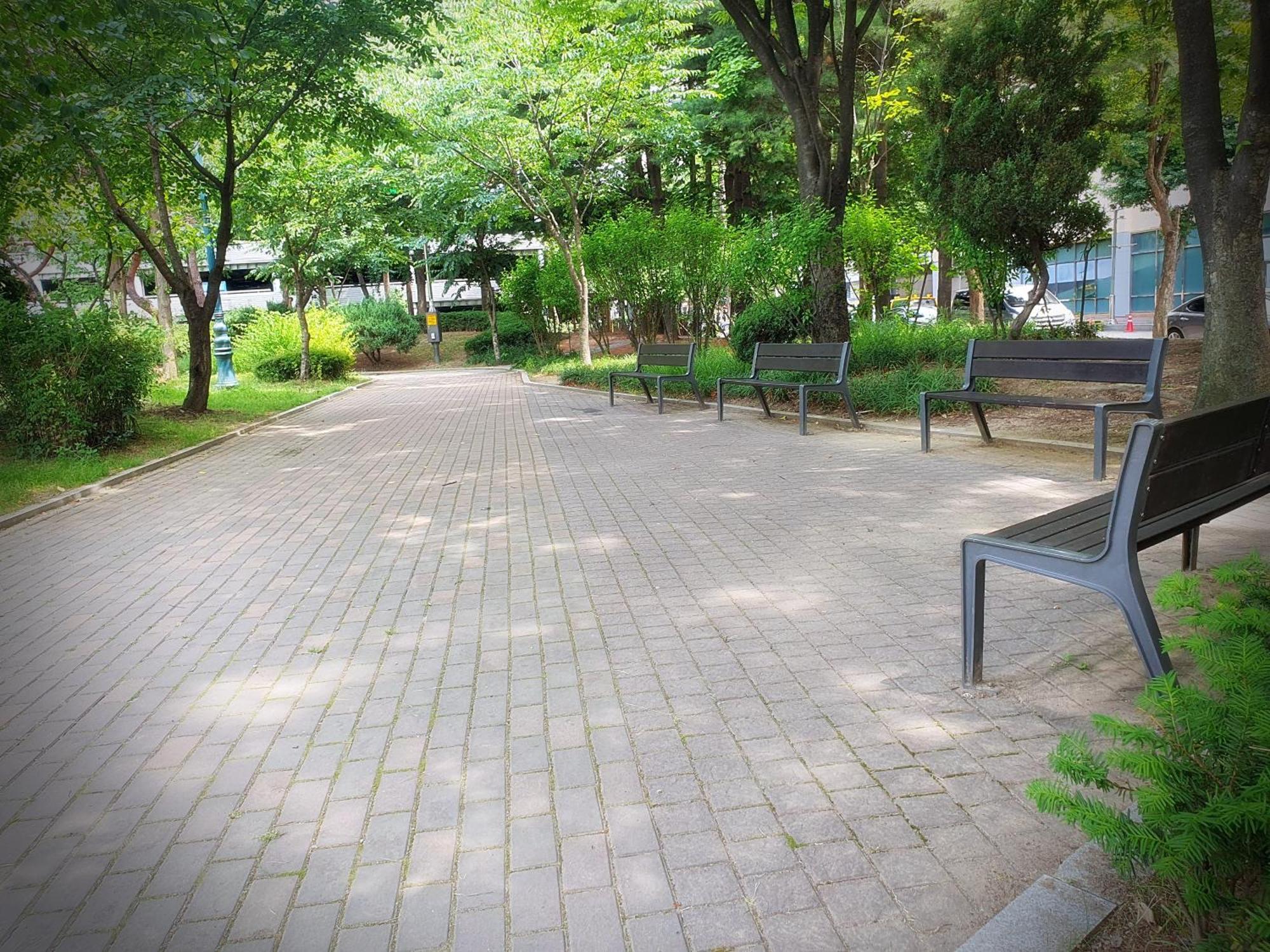 Bluebird Hotel Incheon Bagian luar foto