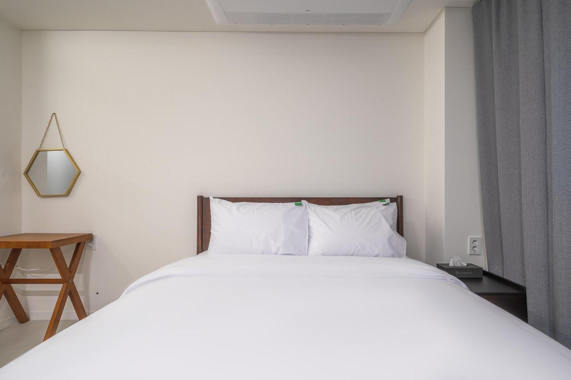 Bluebird Hotel Incheon Bagian luar foto
